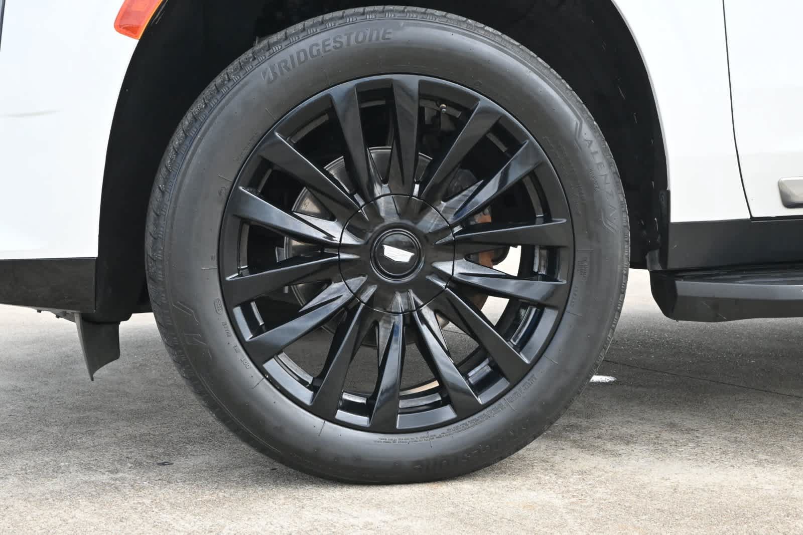 Used 2024 Cadillac Escalade Luxury RWD image 27