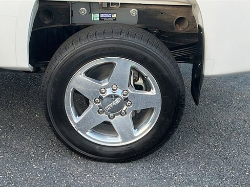 Used 2014 GMC Sierra 2500 SLE w/ SLE Preferred Package image 9