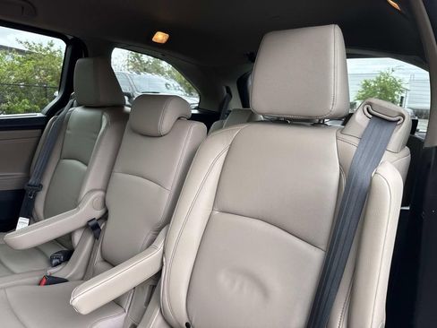 Used 2024 Honda Odyssey EX-L image 14