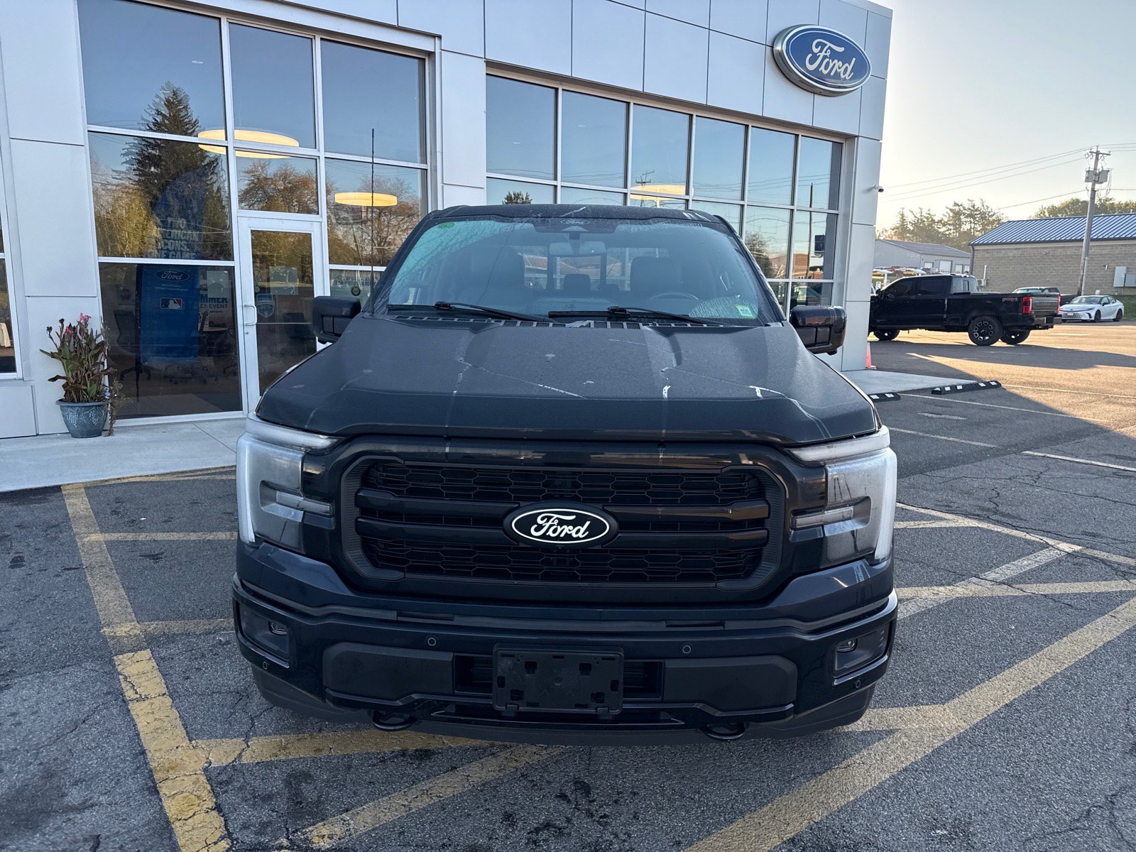 Used 2025 Ford F150 Lariat w/ Equipment Group 501A Mid AWD/4WD image 9
