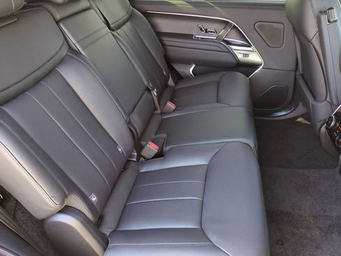 New 2025 Land Rover Range Rover Long Wheelbase SE image 20