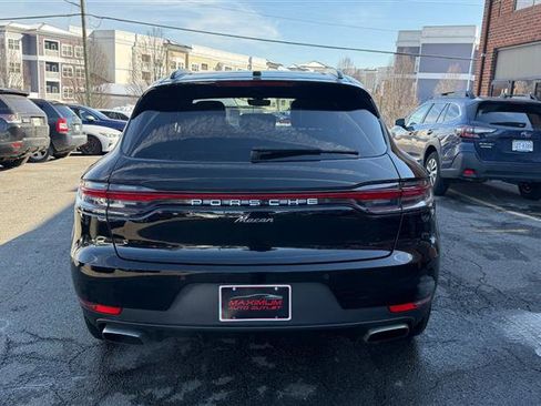 Used 2020 Porsche Macan w/ Premium Package Plus image 17