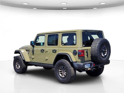 Used 2025 Jeep Wrangler Unlimited Rubicon 392 AWD/4WD image 9