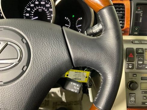 Used 2009 Lexus SC 430 Convertible image 22