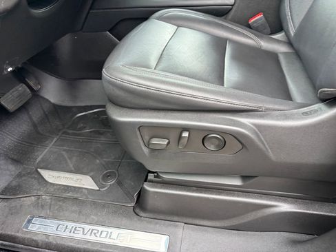 Used 2023 Chevrolet Tahoe Z71 w/ Luxury Package image 23