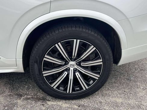 Used 2024 Volvo XC90 B5 Core w/ Protection Package Premier AWD/4WD image 9