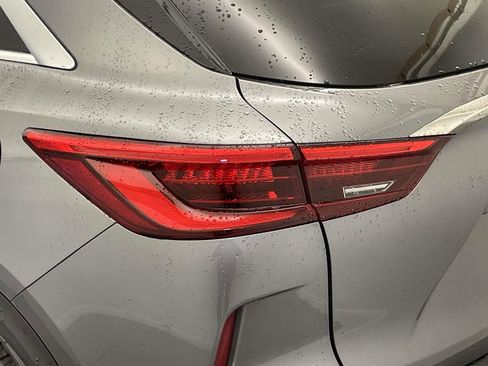 Used 2021 INFINITI QX50 Luxe w/ Appearance Package image 16