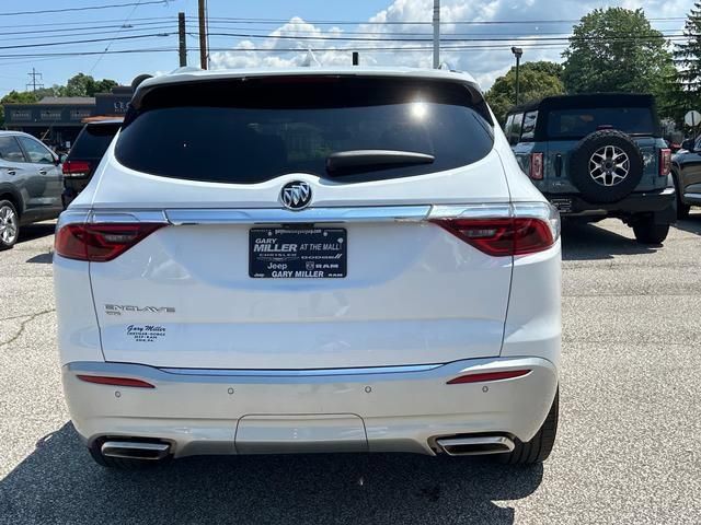 Used 2024 Buick Enclave Premium AWD/4WD image 4