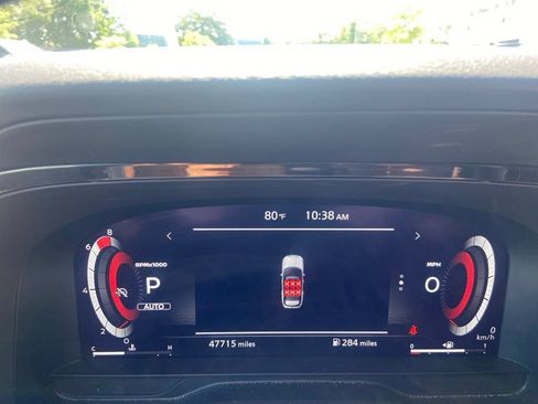 Used 2023 Nissan Pathfinder Platinum w/ Cargo Package AWD/4WD image 14
