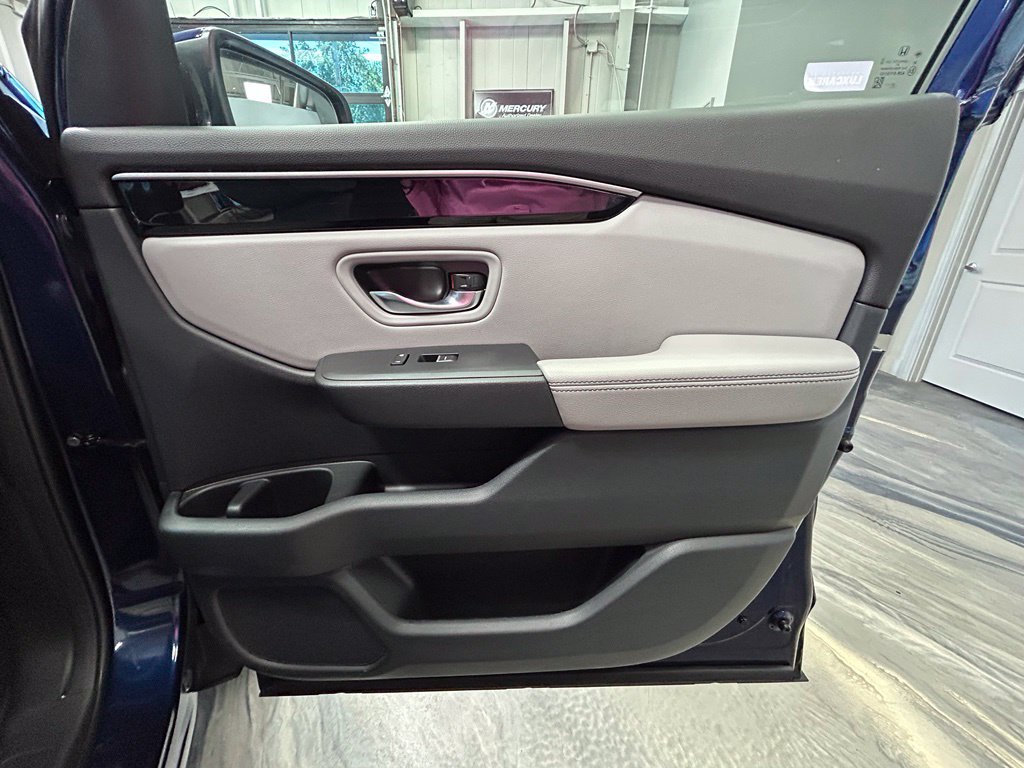 Used 2023 Honda Pilot Touring image 39