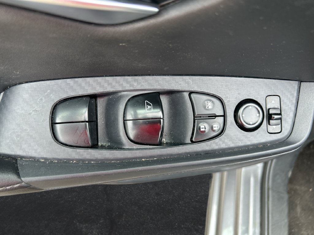 Used 2024 Nissan Sentra SV FWD image 12