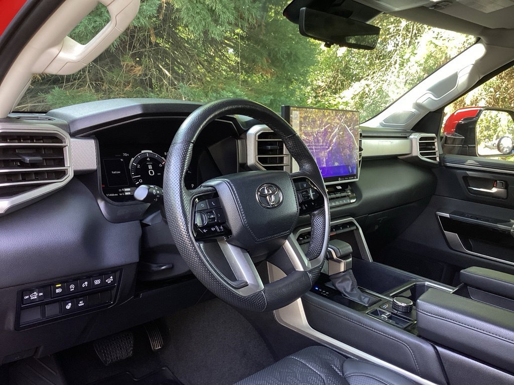 Used 2024 Toyota Tundra Limited AWD/4WD image 15