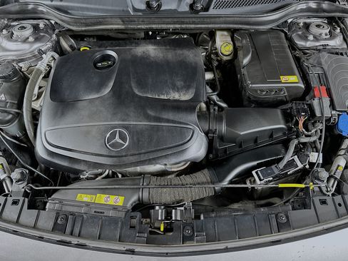 Used 2015 Mercedes-Benz GLA 250 4MATIC image 29