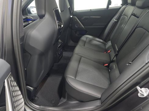 Used 2025 BMW M5 Touring image 9