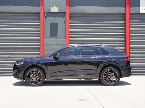 Used 2021 Audi Q8 Premium Plus w/ Premium Plus Package AWD/4WD image 7