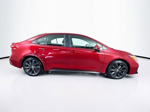 Used 2025 Toyota Corolla SE image 11