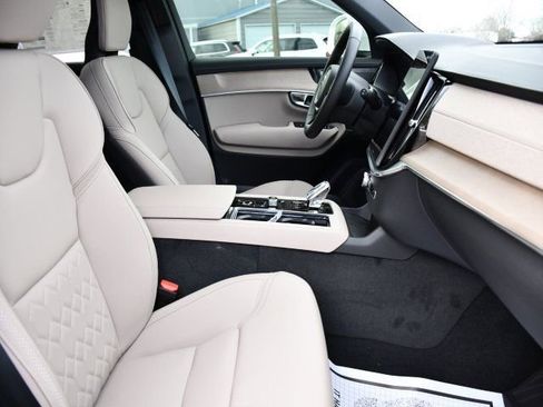 New 2026 Volvo XC90 B6 Plus w/ Protection Package Premier AWD/4WD image 32