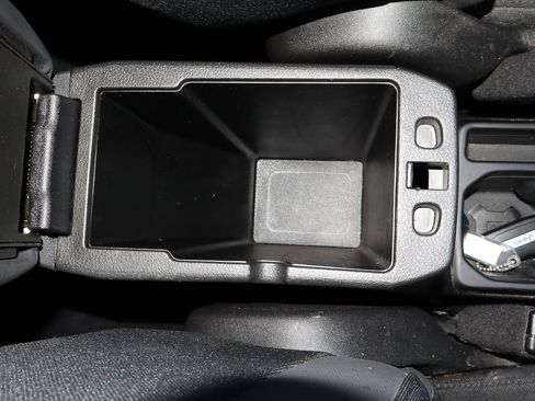 Used 2023 Jeep Renegade Latitude image 27