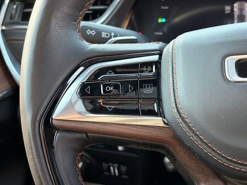 Used 2023 Jeep Grand Cherokee Summit w/ Luxury Tech Group V AWD/4WD image 15
