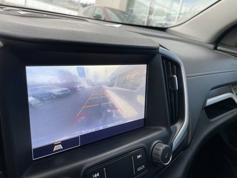 Used 2022 GMC Terrain SLT image 19