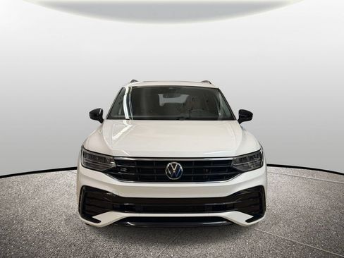 Used 2022 Volkswagen Tiguan SE R-Line FWD image 22