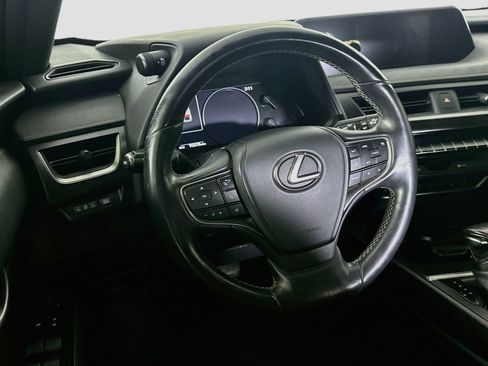 Used 2019 Lexus UX 200 w/ Premium Package FWD image 18