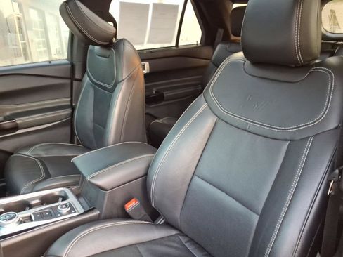 Used 2023 Ford Explorer ST AWD/4WD image 11