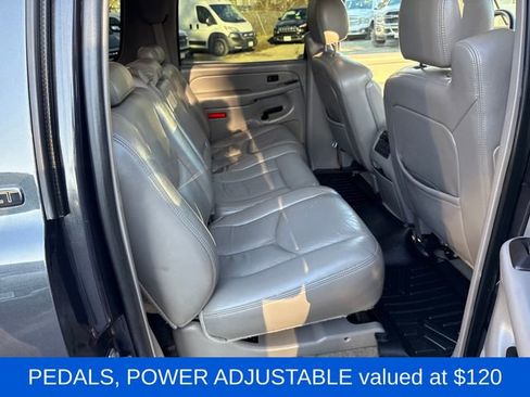 Used 2006 Chevrolet Suburban LT w/ Preferred Equipment Group image 10