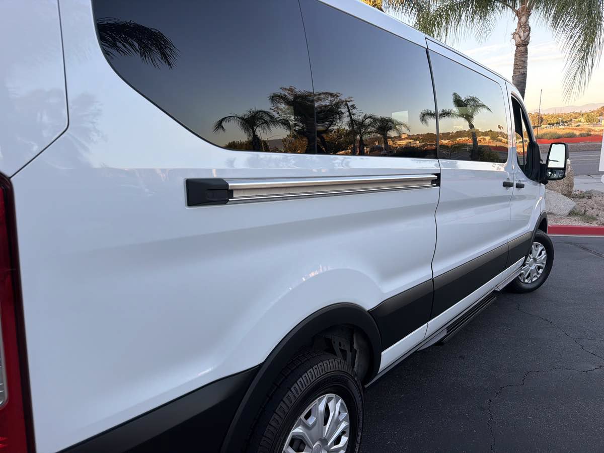 Used 2023 Ford Transit 350 XLT RWD image 21