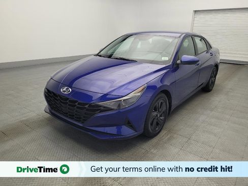 Used 2022 Hyundai Elantra SEL image 1