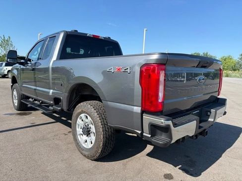 Used 2023 Ford F250 XLT w/ Snow Plow/Camper Package AWD/4WD image 12