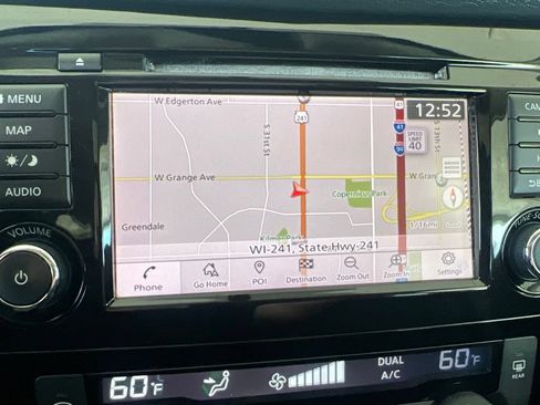 Used 2018 Nissan Rogue SV w/ Sun & Sound Touring Package AWD/4WD image 55