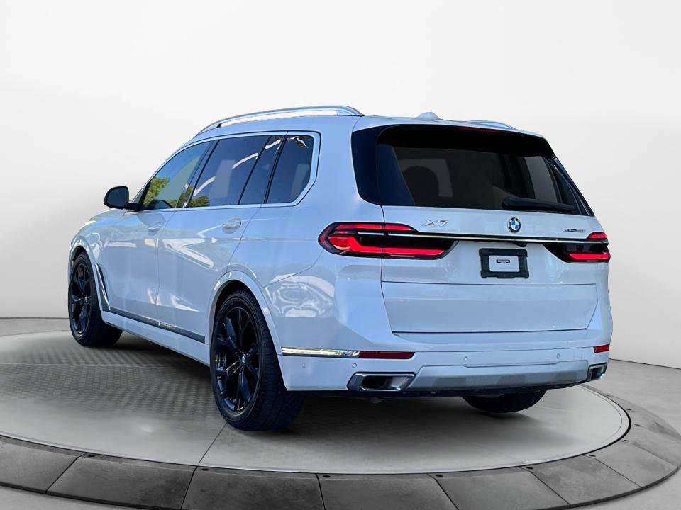 Used 2024 BMW X7 xDrive40i w/ Premium Package AWD/4WD image 5