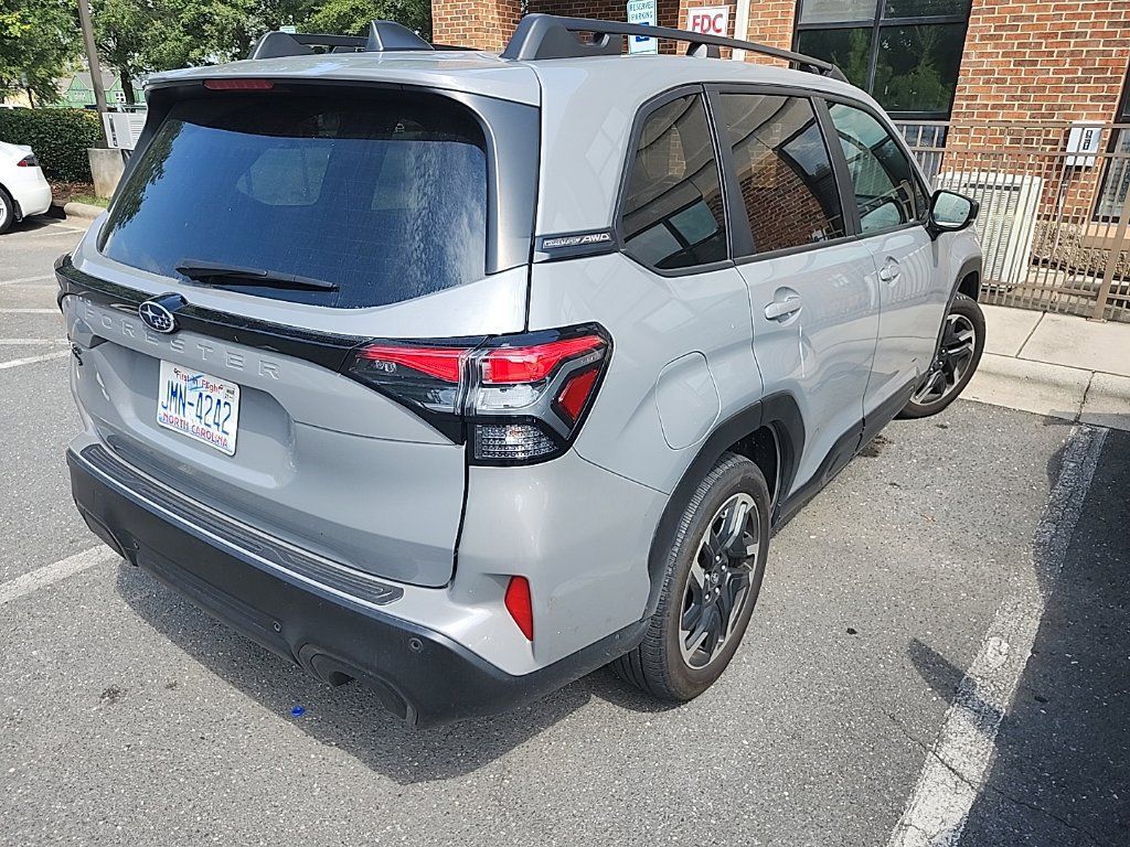 Used 2025 Subaru Forester Limited w/ Popular Package #1 AWD/4WD image 4