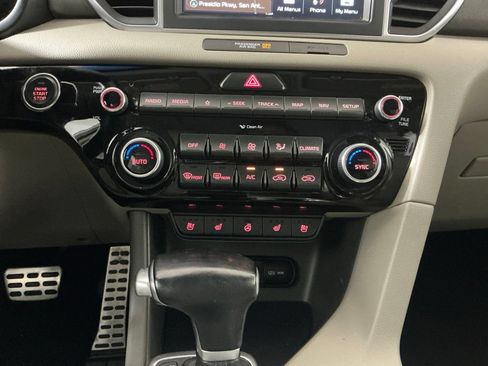 Used 2018 Kia Sportage SX FWD image 12