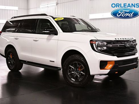 Used 2025 Ford Expedition Tremor AWD/4WD image 1