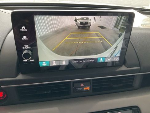 New 2025 Honda Pilot EX-L image 17