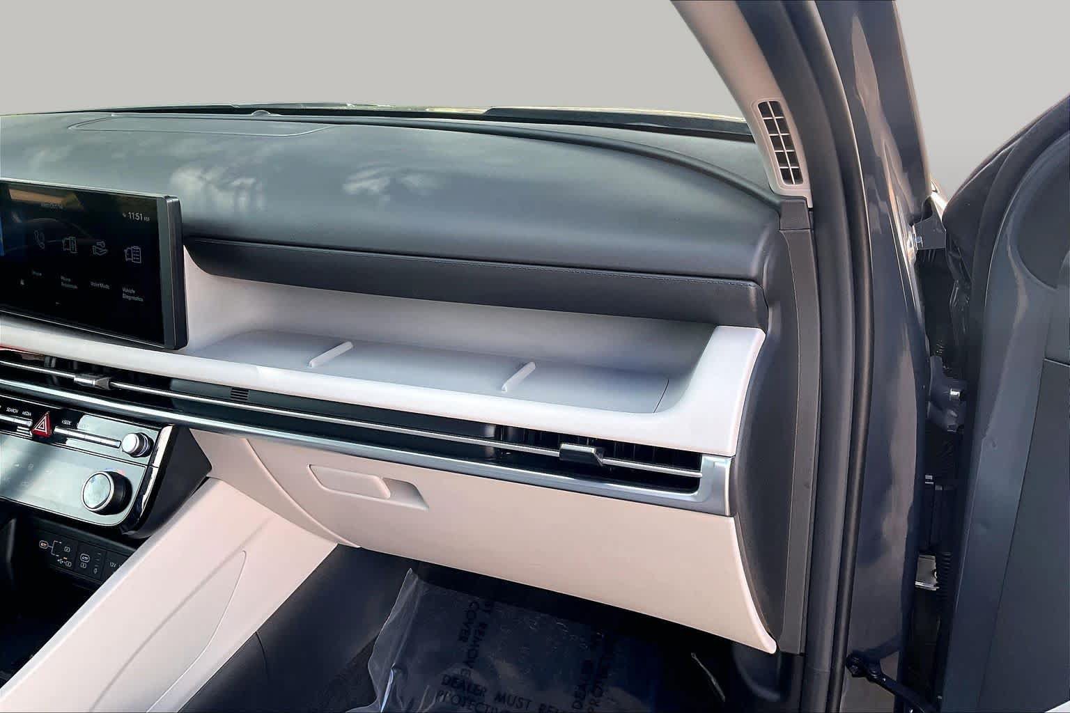 Used 2025 Hyundai Tucson SEL FWD image 19
