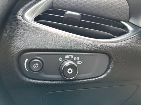 Used 2016 Chevrolet Malibu LT image 28