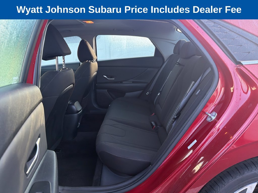 Used 2025 Hyundai Elantra SEL FWD image 33