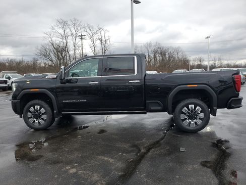 New 2026 GMC Sierra 2500 Denali w/ Denali Reserve Package image 8