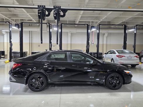 New 2026 Hyundai Elantra Sport image 7