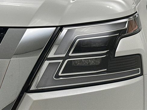 Certified 2024 Nissan Armada Platinum w/ Captain's Chairs Package image 23