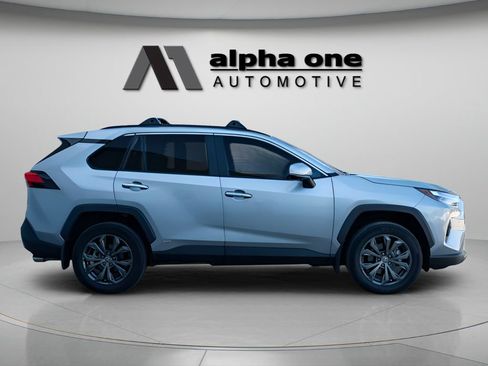 Used 2023 Toyota RAV4 Limited AWD/4WD image 4