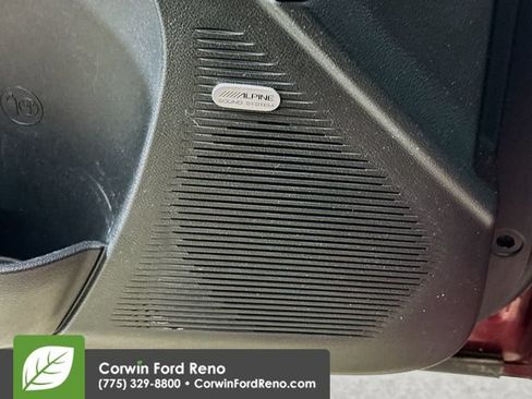Used 2017 Dodge Challenger R/T Scat Pack w/ Leather Interior Group RWD image 19