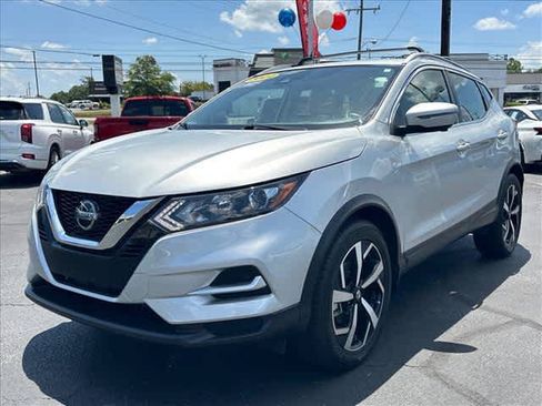 Certified 2022 Nissan Rogue Sport SL FWD image 8