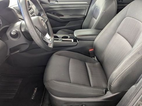 Used 2023 Nissan Altima 2.5 SV image 12