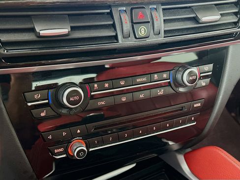 Used 2019 BMW X6 xDrive35i w/ Premium Package image 24