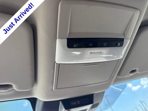 Used 2023 Nissan Rogue S AWD/4WD image 19