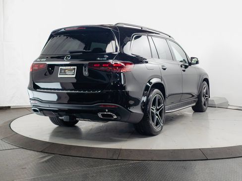 Used 2024 Mercedes-Benz GLS 450 4MATIC image 35